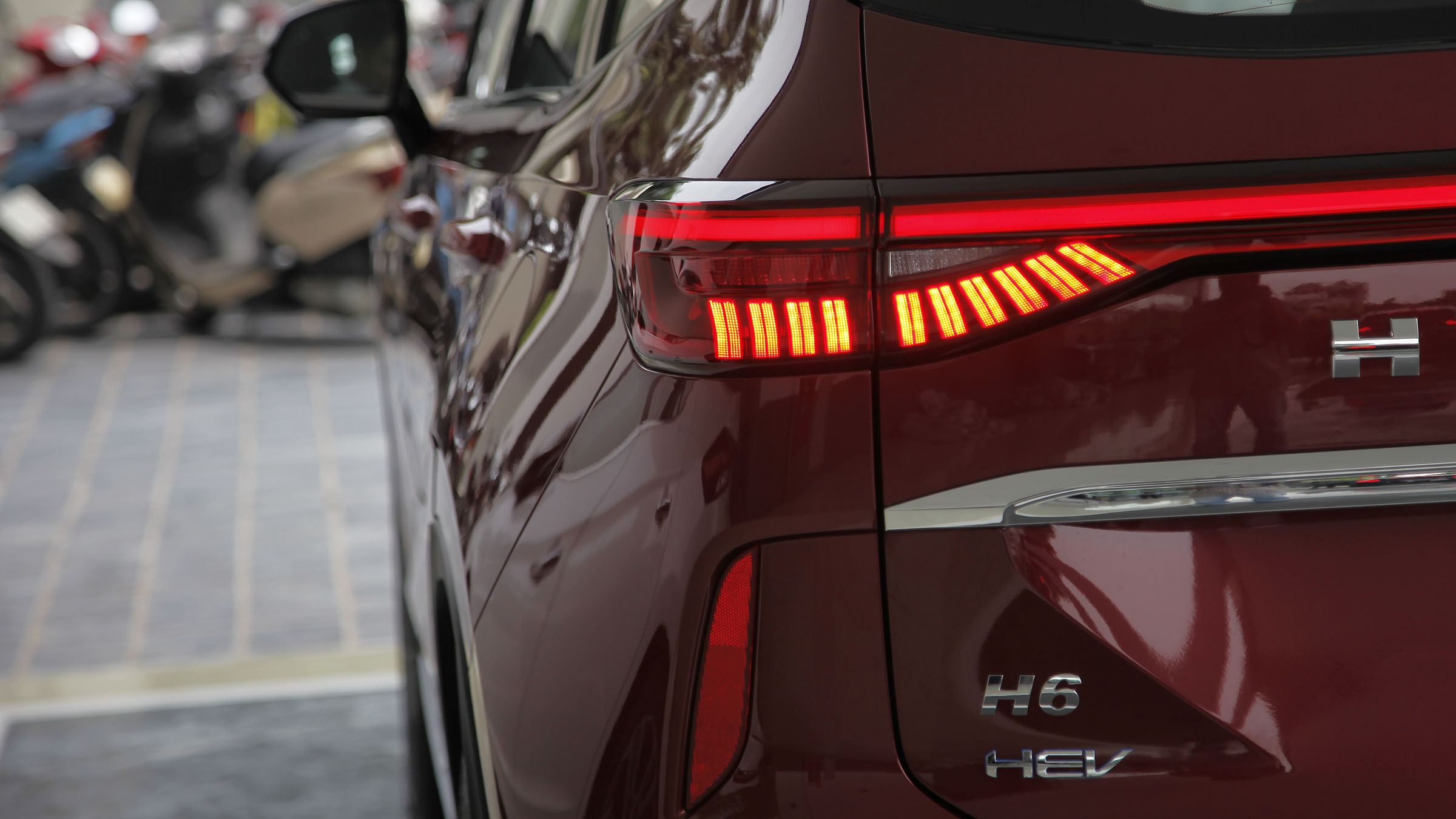 Haval H6 chính thức có mặt tại Việt Nam, khởi điểm từ 1,096 tỷ đồng